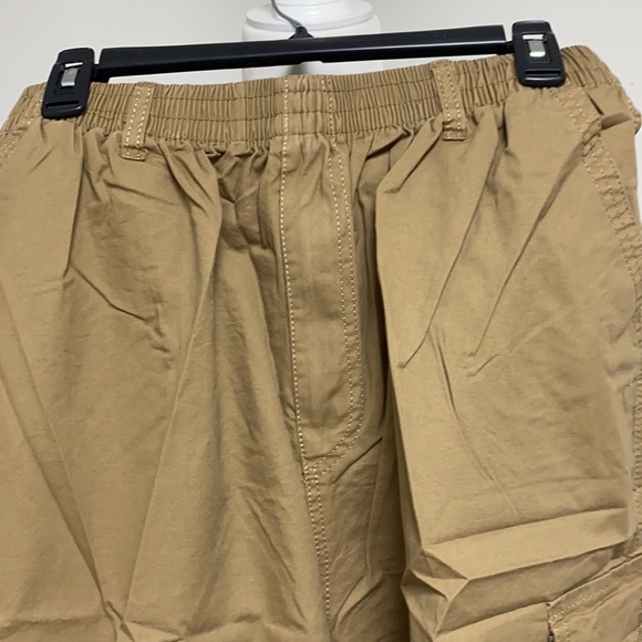 Men’s Shorts - Picture 3 of 4